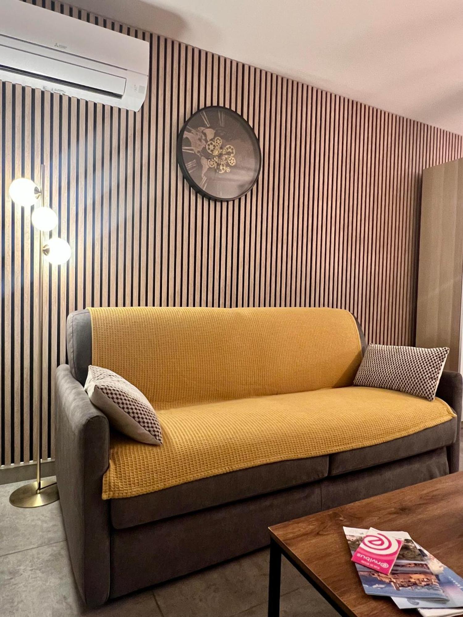 Studio Climatise, Cosy Et Calme Au Centre Ville Антиб Экстерьер фото